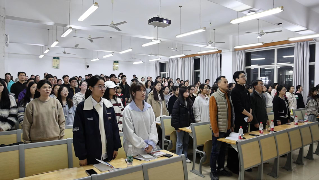 2025-11-07 22:40:46.001000