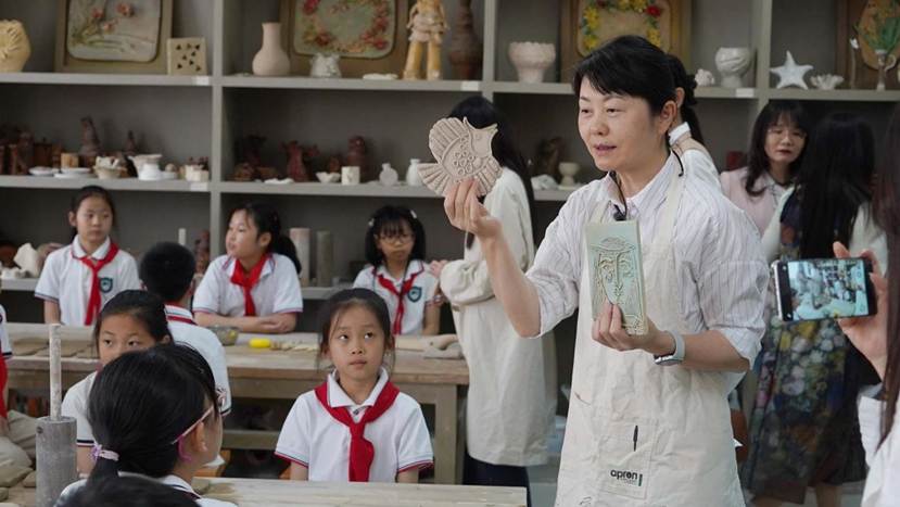 5421c94c-87bc-486c-be05-2226876fac5c